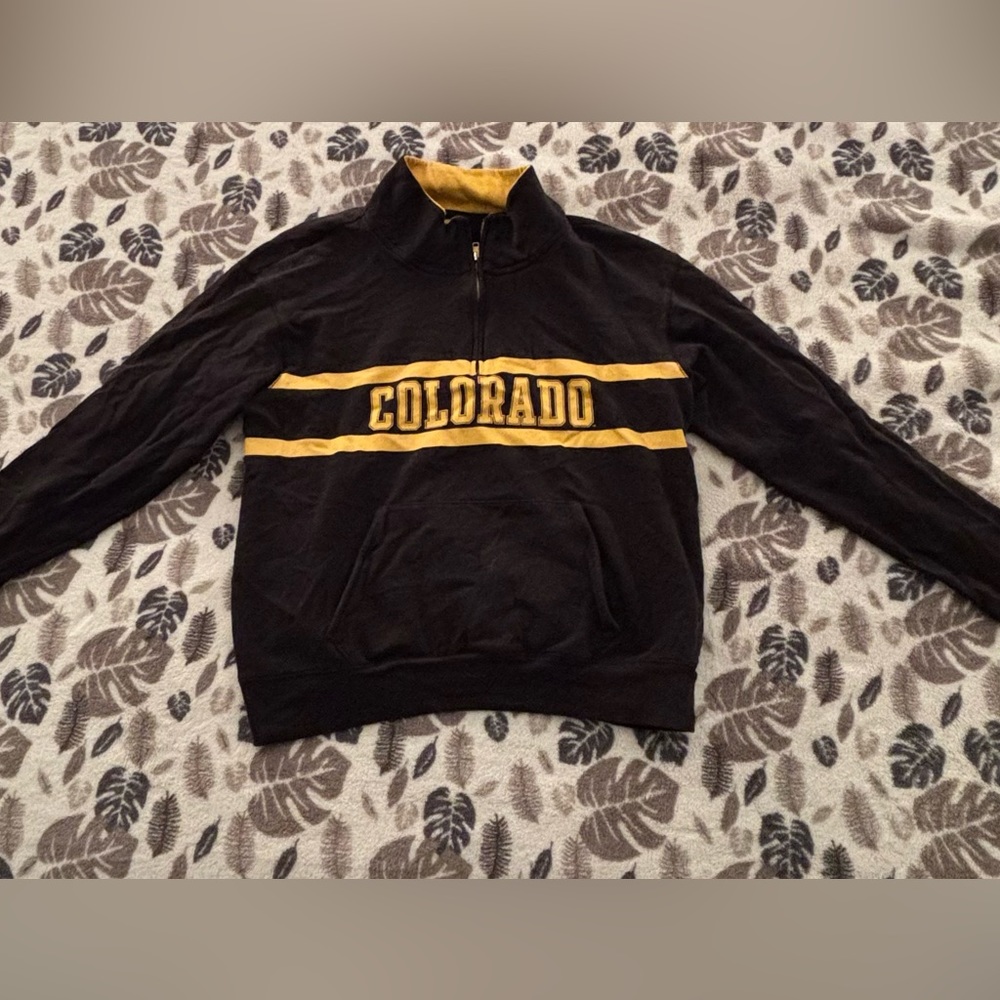 PINK Colorado University quarter-zip. Medium.
